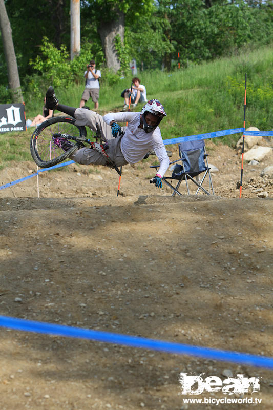 amatuer crash over the doubles at the US OPEN